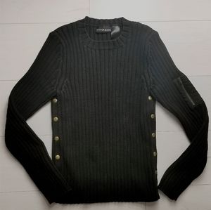 DKNY ribbed sweater with buttoned side slits